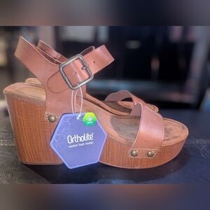 Sonoma Brown Wedge Sandals